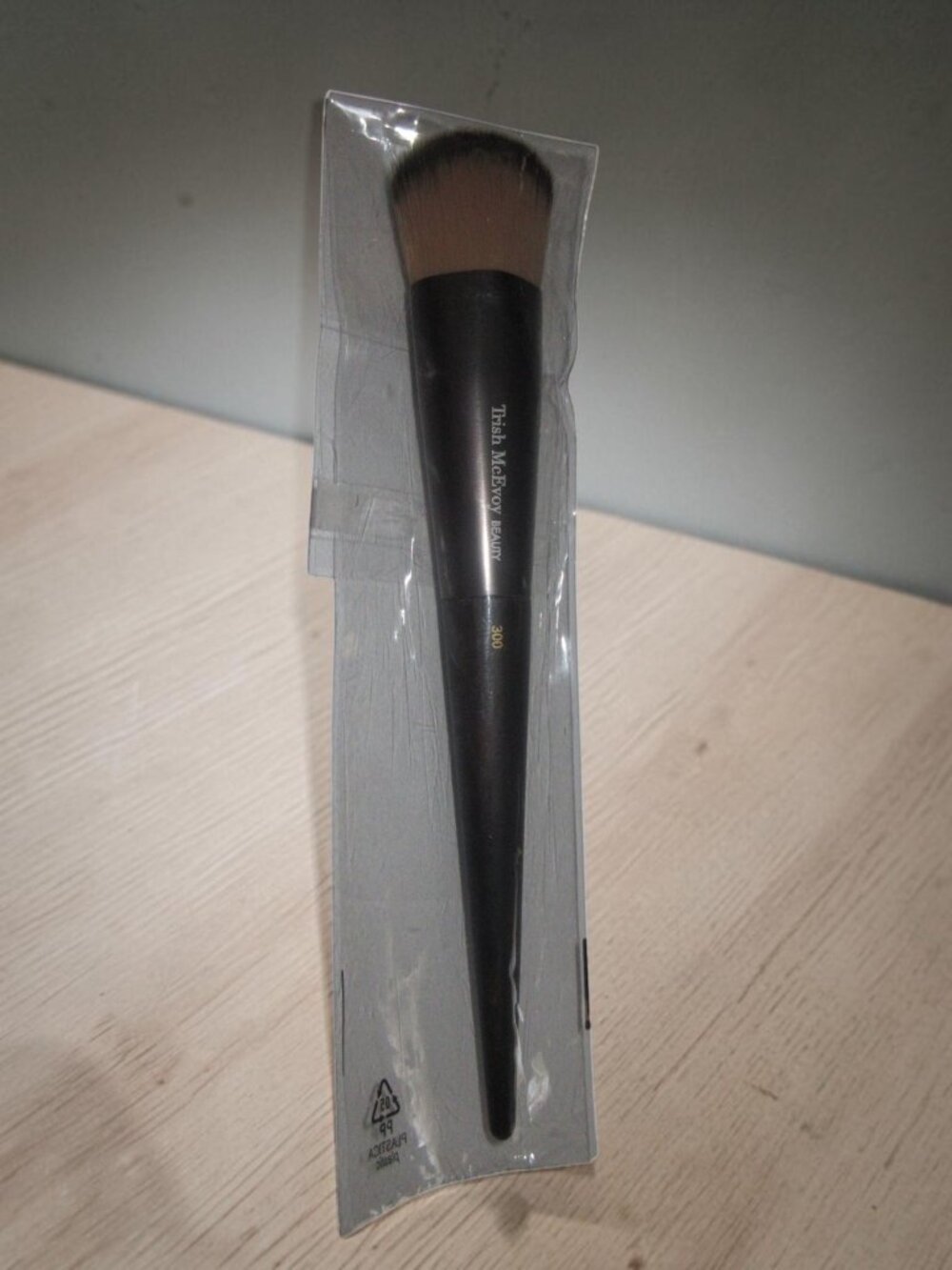Trish McEvoy 300 Large Precision Brush, New in Original Condition